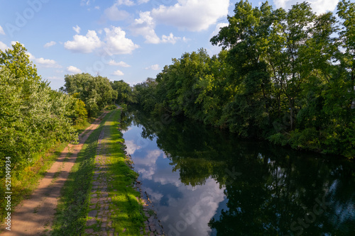 Hiking along the Raritan river