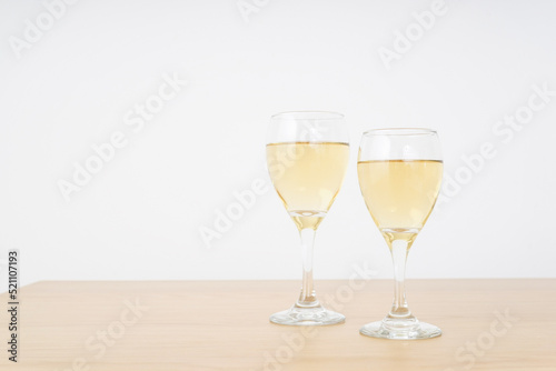 ワイングラス・シャンパンイメージ