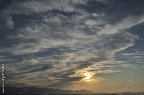 山の辺の道の空と雲 © 育弘 福田