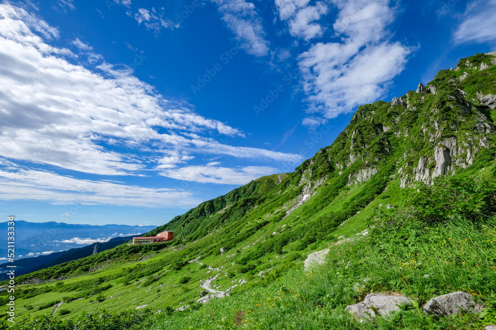 長野県中央アルプス木曽駒ヶ岳からの景色