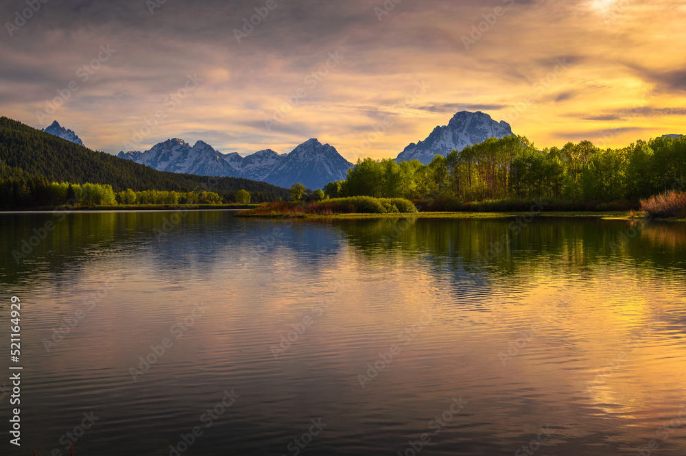 Sunset over Oxbow Bend of the Snake River in Grand Teton National Park, Wyoming