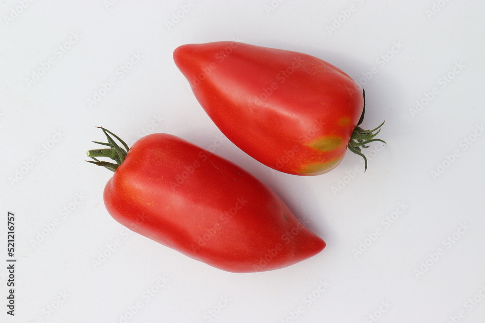 Φωτογραφία Andenhorn-Tomaten. Flaschentomaten. Pflaumentomaten.