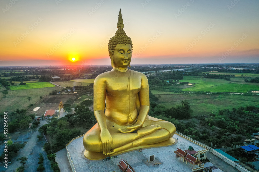 Obraz premium Big Buddha during sunset at Wat Muang in Ang Thong, Thailand