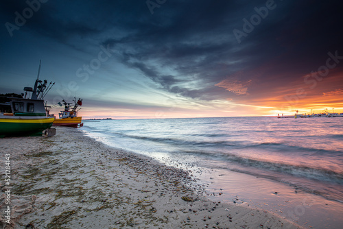 Obraz na płótnie pier at sunset in Mechelinki w salonie