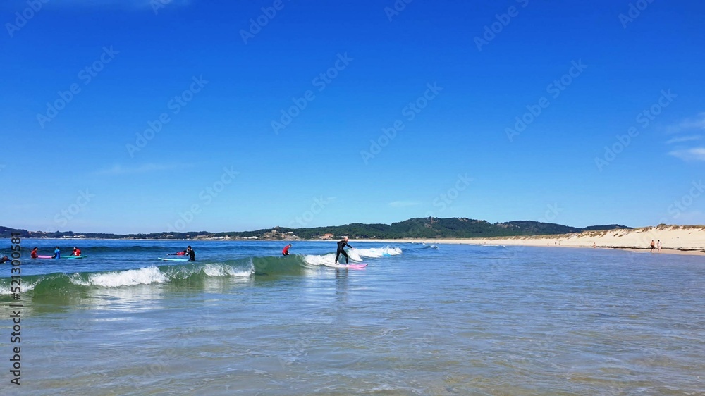 Fototapeta premium Surf en aguas de Galicia