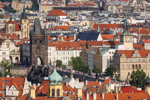 Karlsbruecke, Prag, Tschechien, vom Paradiesgarten der Burg aus gesehen