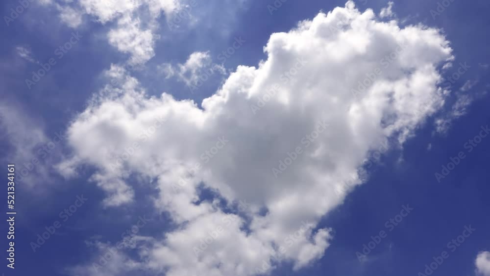Time lapse, clouds puffy are moving across the blue sky. Ultra HD scenery of cloud in motion. Time lapse, clouds puffy are moving across the blue sky. Ultra HD scenery of cloud in motion.