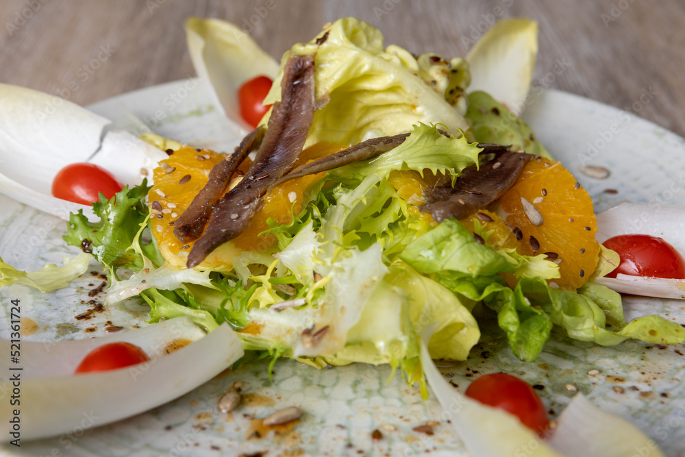 Ensalada de endivias con anchoas