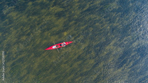 Kajak na rzece.  Canoe on the river © Damian Pękalski