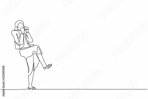 Single one line drawing happy businesswoman standing with