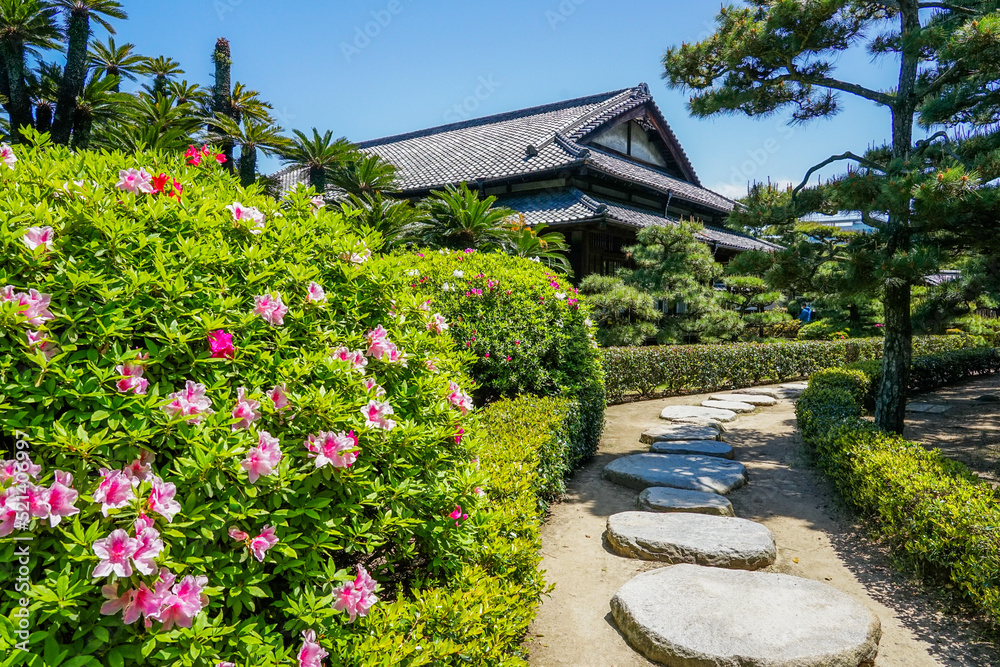 高松城址を利用した玉藻公園の披雲閣庭園（香川県高松市）