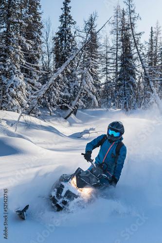 Fotografia active recreation on snowmobiles