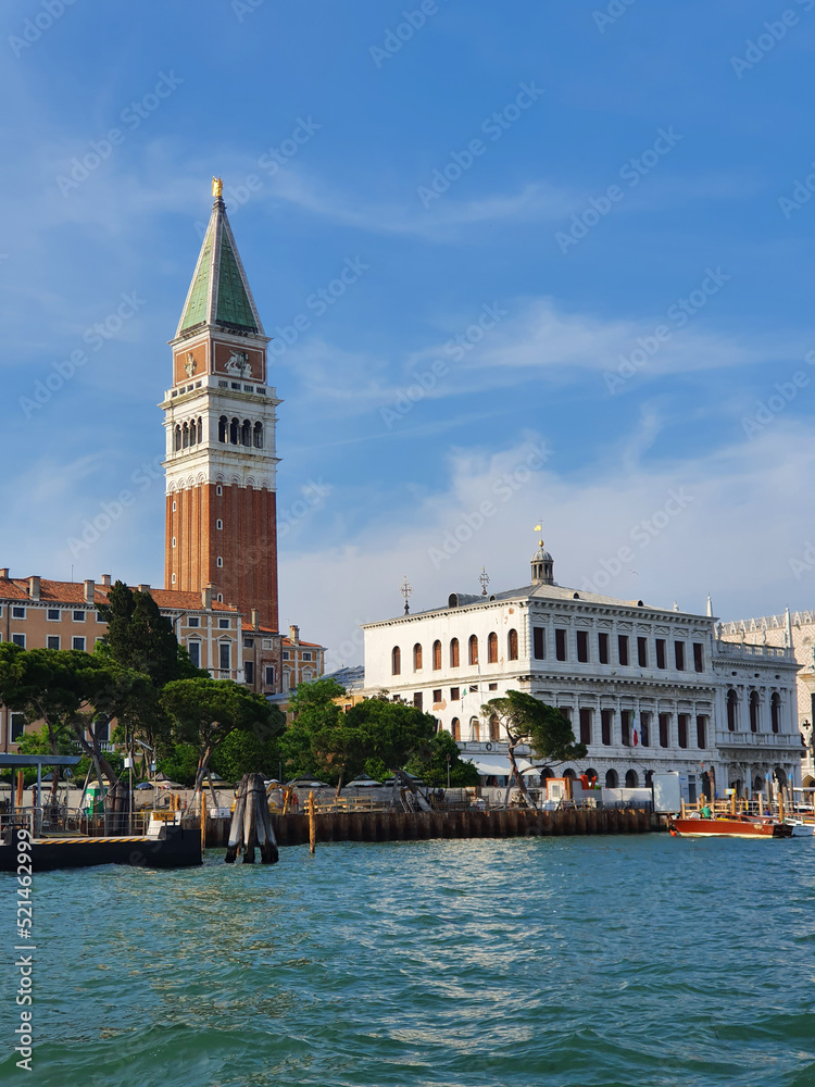 Fototapeta premium Vista della città di Venezia e della sua Laguna