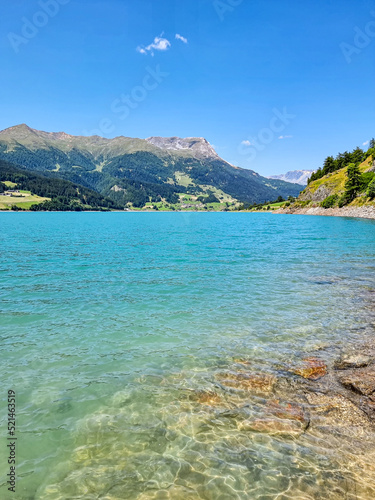 Panorami di Curon Venosta sul Lago di Resia