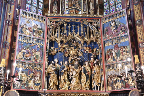 Obraz na plátně Retable de la basilique Sainte-Marie de Cracovie. Pologne