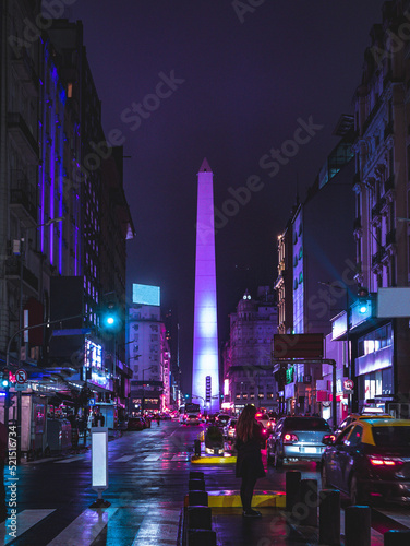 Fototapeta The Obelisk (El Obelisco) at night in Buenos Aires, Argentina