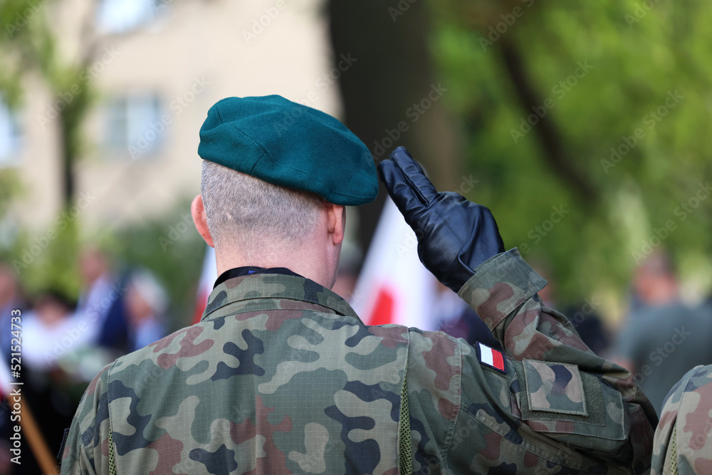 Fototapeta premium Bagnet na karabinie wojskowym polskiego żołnierza. 
