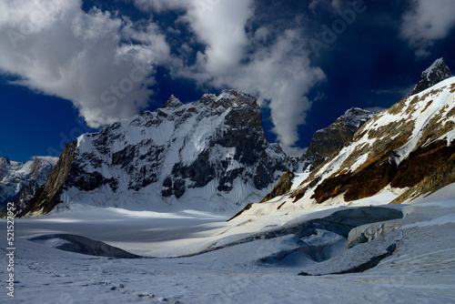 A huge crevice at the junction of Biafo and Hispar Glaciers, Snow Lake was on right, it's the starting point of the Hispar Glacier's ascend.