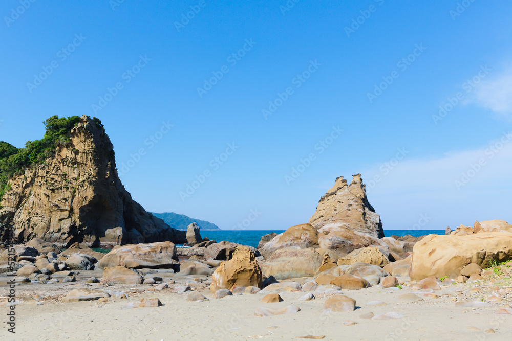 日南海岸の奇岩	
