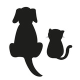 Perro y gato silueta sentados en blanco y negro.