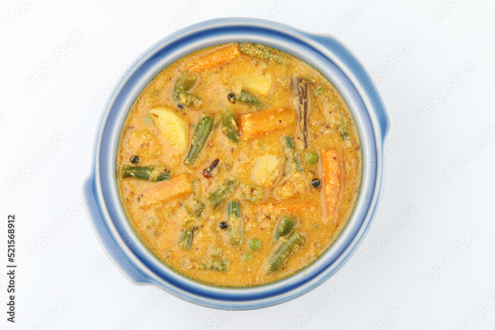 Kerala food -indian food spicy mixed vegetable curry Mix vegetable kurma - Indian recipe contains Carrots, cauliflower, green peas and beans, baby corn traditional Kerala food -indian food spicy mixed vegetable curry Mix vegetable kurma - Indian recipe contains Carrots, cauliflower, green peas and beans, baby corn traditional