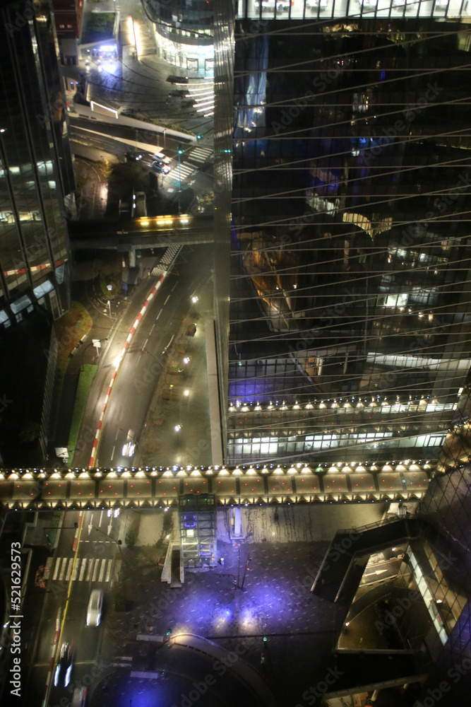 Paris La Défense by Night - Vu du Ciel Paris La Défense by Night - Vu du Ciel