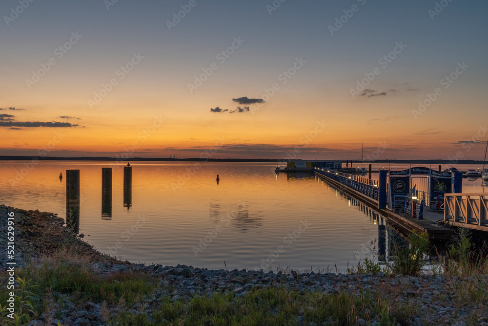 Fototapeta premium Bootssteg am Bärwalder See in Klitten/Lausitz