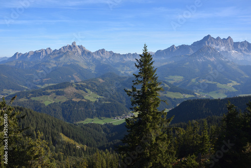 Fototapeta Naklejka Na Ścianę i Meble -  Blick vom Rossbrand auf das Dachsteingebirge