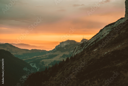 sunset in the mountains © media91 GmbH