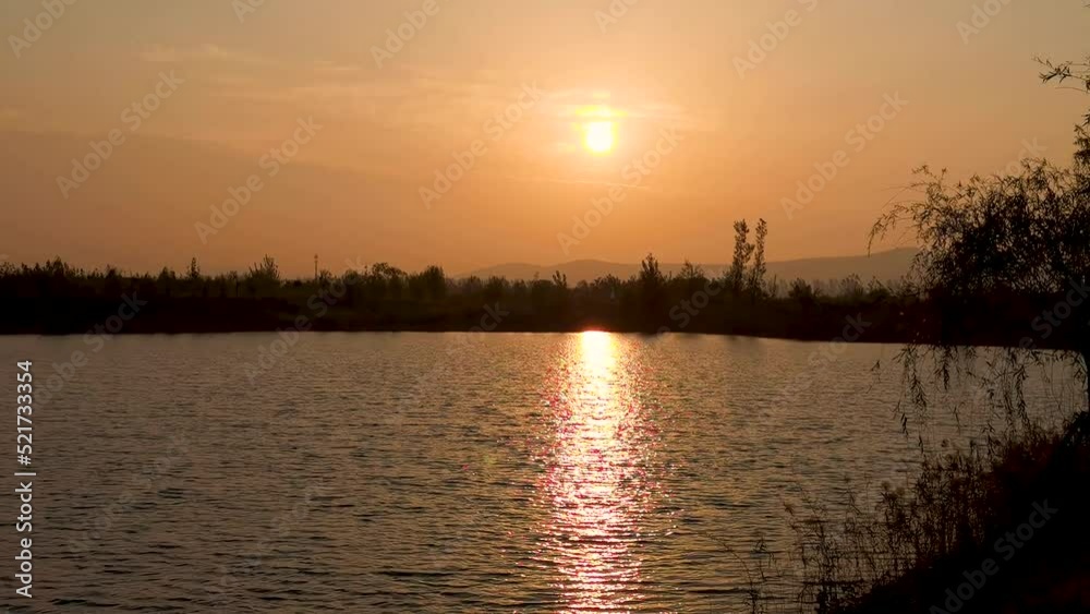Morning sunrise, sparkling lake, natural scenery. Morning sunrise, sparkling lake, natural scenery.