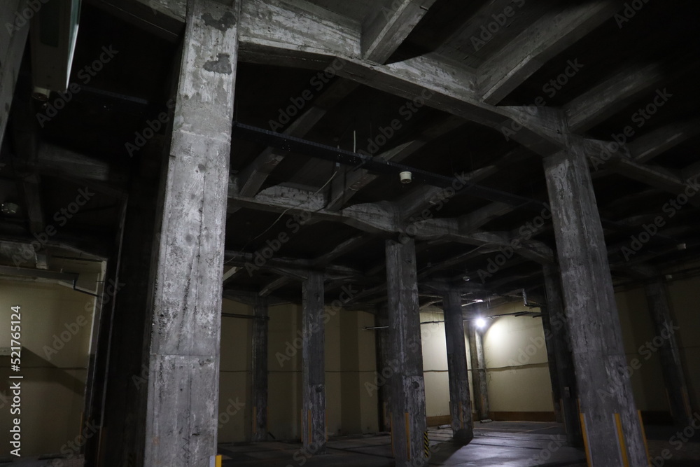 昭和時代のコンクリート式倉庫　内部