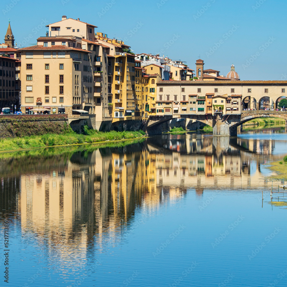 Goldsmiths Old Bridge ('Ponte Vecchio') - detail, over the River Arno, Florence- Firenze, Tuscany, Italy