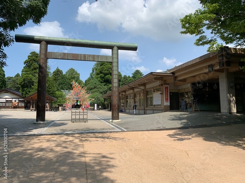 富山県の射水神社