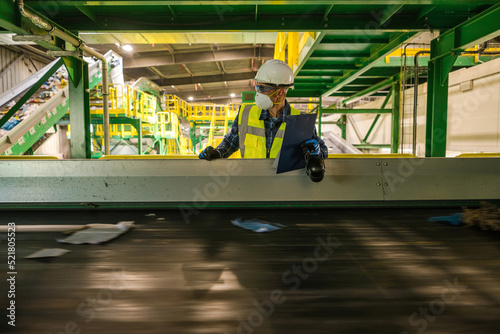 Tableau sur toile Recycling Plant Solid Waste Management Engineer
