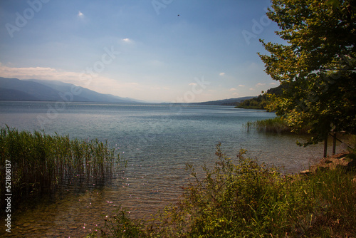 It is a freshwater lake located in the eastern part of the Marmara Region, in the eastern half of a long pit that joins the Adapazarı Plain to the Izmit Gulf groove