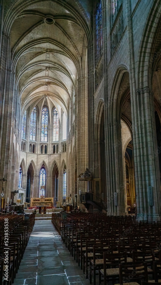  inside the Cathédrale Saint-Etienne, Limoges