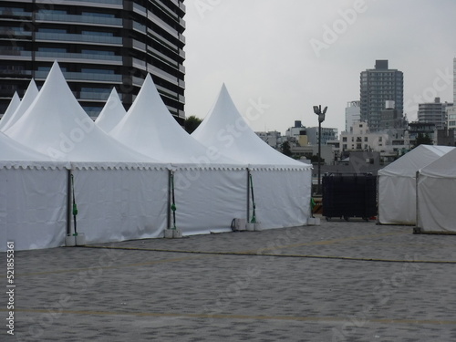 Obraz na plátně とんがりテント　〜pointy tent