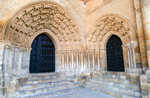 Detail of the double southern doorway of the church of Santa María la Blanca (13th century). Early gothic architecture. Villalcázar de Sirga, Palencia, Spain.