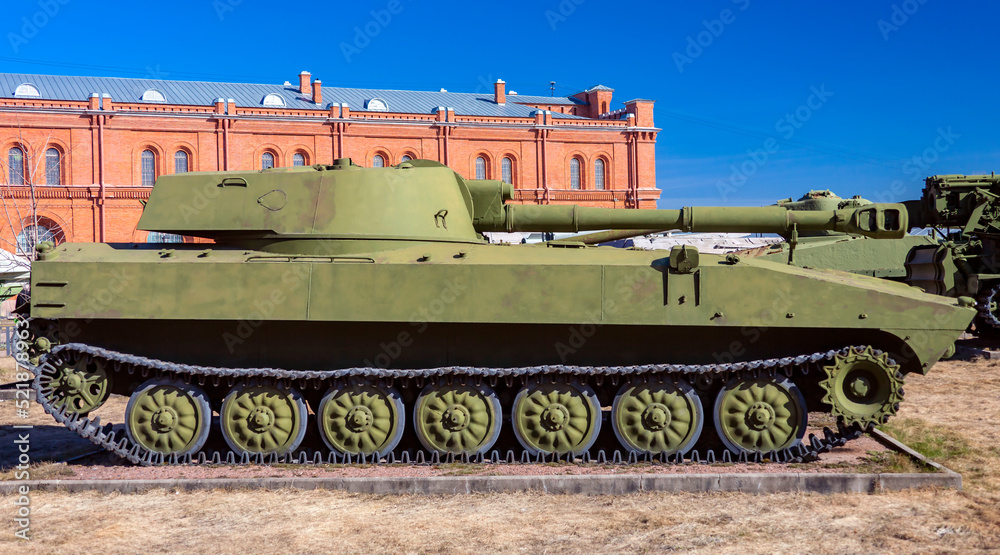 Naklejka premium Soviet 122-mm regimental self-propelled artillery installation - Gvozdika or Carnation.