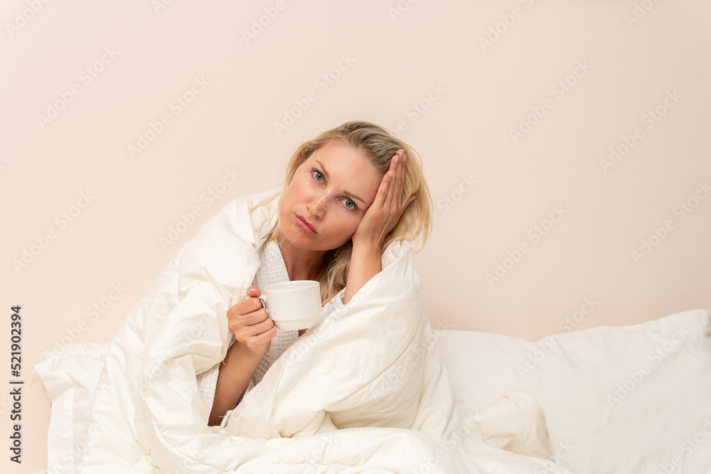 Cold coffee blanket cell beauty bed spa copyspace bathrobe body, from lady unrecognizable for woman and clean caucasian, girl healthy. Bath people therapy, positive Cold coffee blanket cell beauty bed spa copyspace bathrobe body, from lady unrecognizable for woman and clean caucasian, girl healthy. Bath people therapy, positive