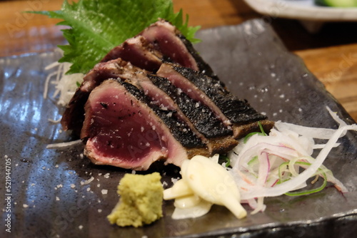 カツオのたたきの切り身