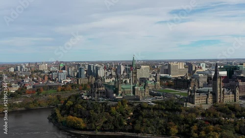 Wallpaper Mural Ottawa Parliament hill in the fall. Torontodigital.ca