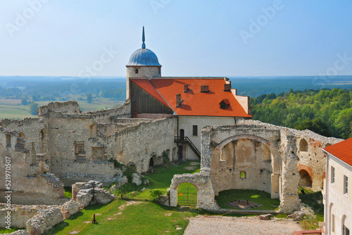 Janowiec Castle built in between 1508–1526. Janowiec, Lublin Voivodeship, Poland.