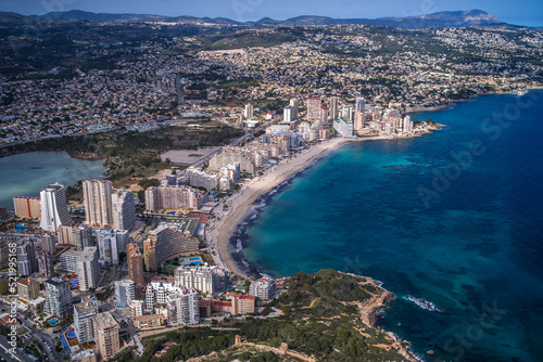 Fototapeta Naklejka Na Ścianę i Meble -  view of the coast, beaches and sea of ​​the city of Calpe with its apartment buildings and hotels