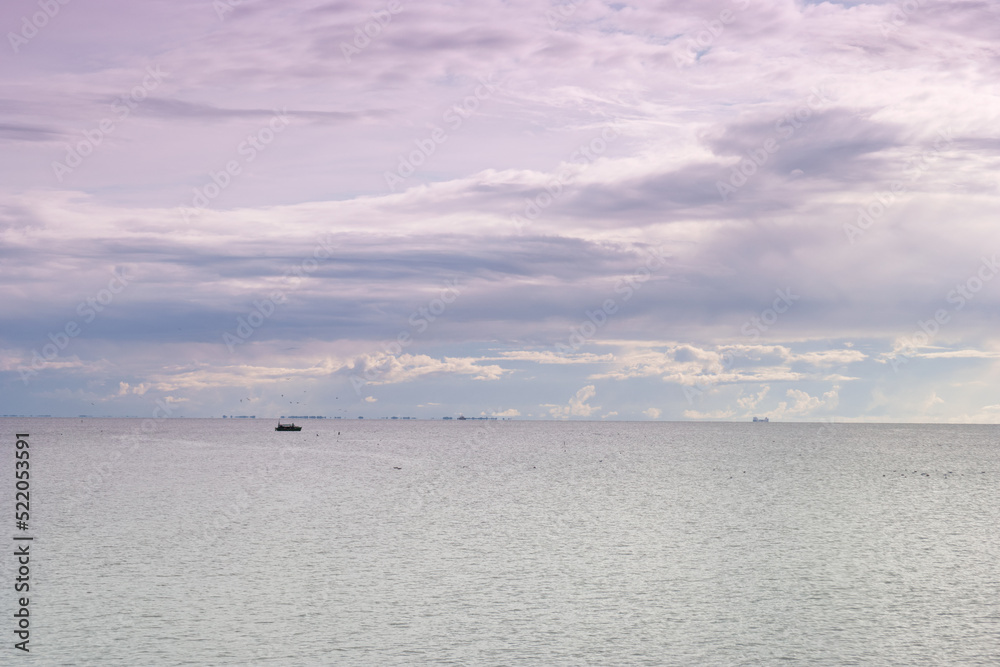 morze widok krajobraz bałtyk poranek niebo chmury - obrazy, fototapety, plakaty 
