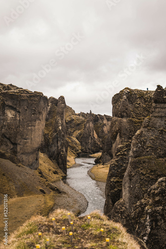 crack in the earth that divides the country in two