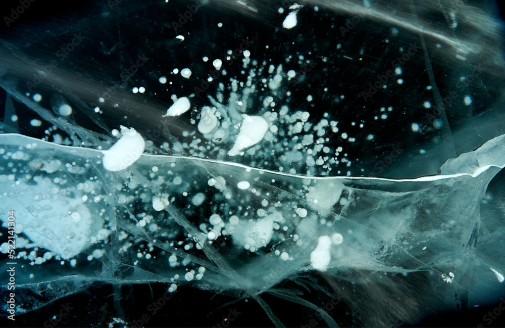 Methane bubbles under the Arctic ice surface - climate change cause ...
