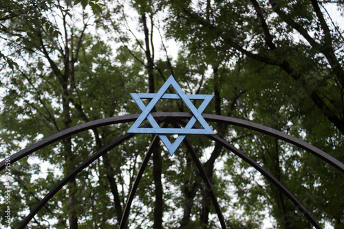 Estrella de David en el barrio judío de Cracovia photo