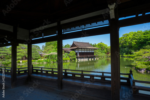 京都 平安神宮 泰平閣から見る尚美館