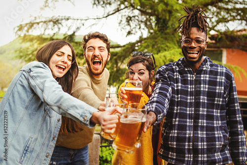 Canvastavla Cheers - multiracial group of happy people toasting joining beer mugs and laughi